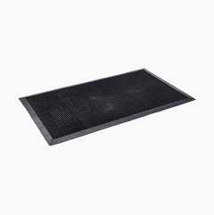 Rubber mat with studs