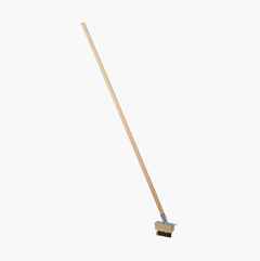 Rikkaruohoharja, varustettu kärjellä